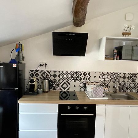 Chez Jean-Yves Et Zoe - Le Saint Andre - Au Calme, Tres Propre, Proche Parkings, Clim Apartment Niort Exterior foto
