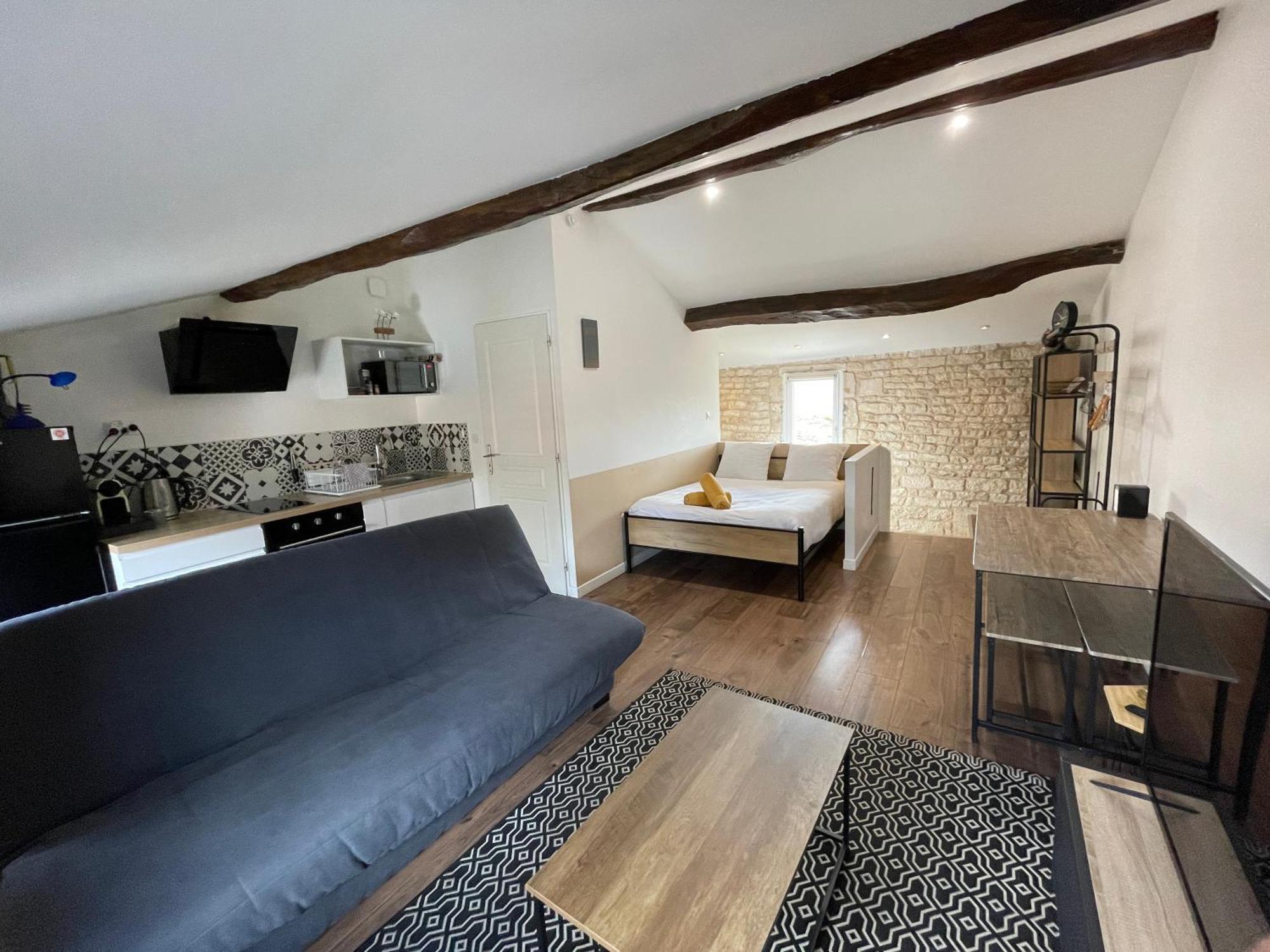 Chez Jean-Yves Et Zoe - Le Saint Andre - Au Calme, Tres Propre, Proche Parkings, Clim Apartment Niort Exterior foto